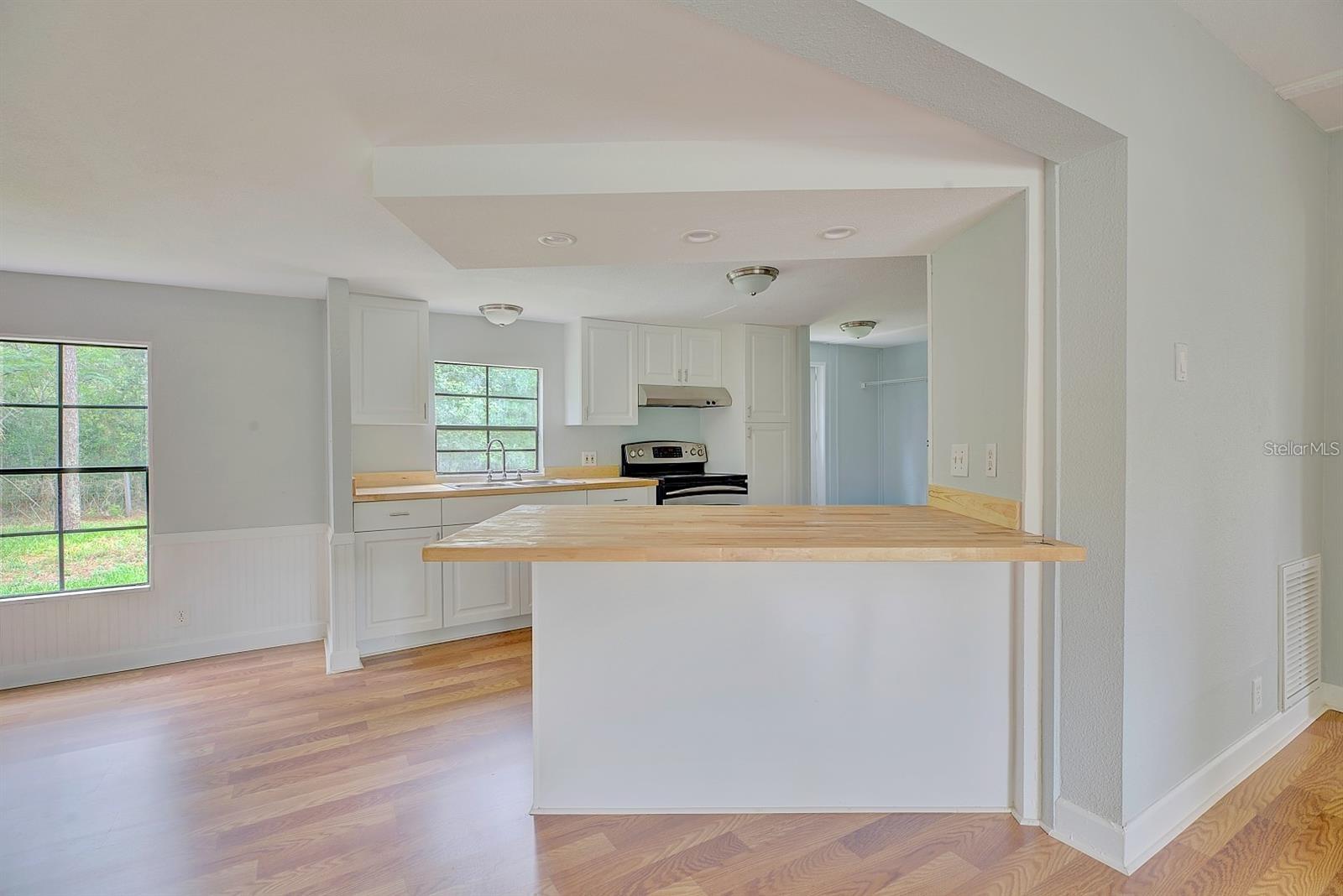 LEISURE ACRES UNIT 01 - Residential