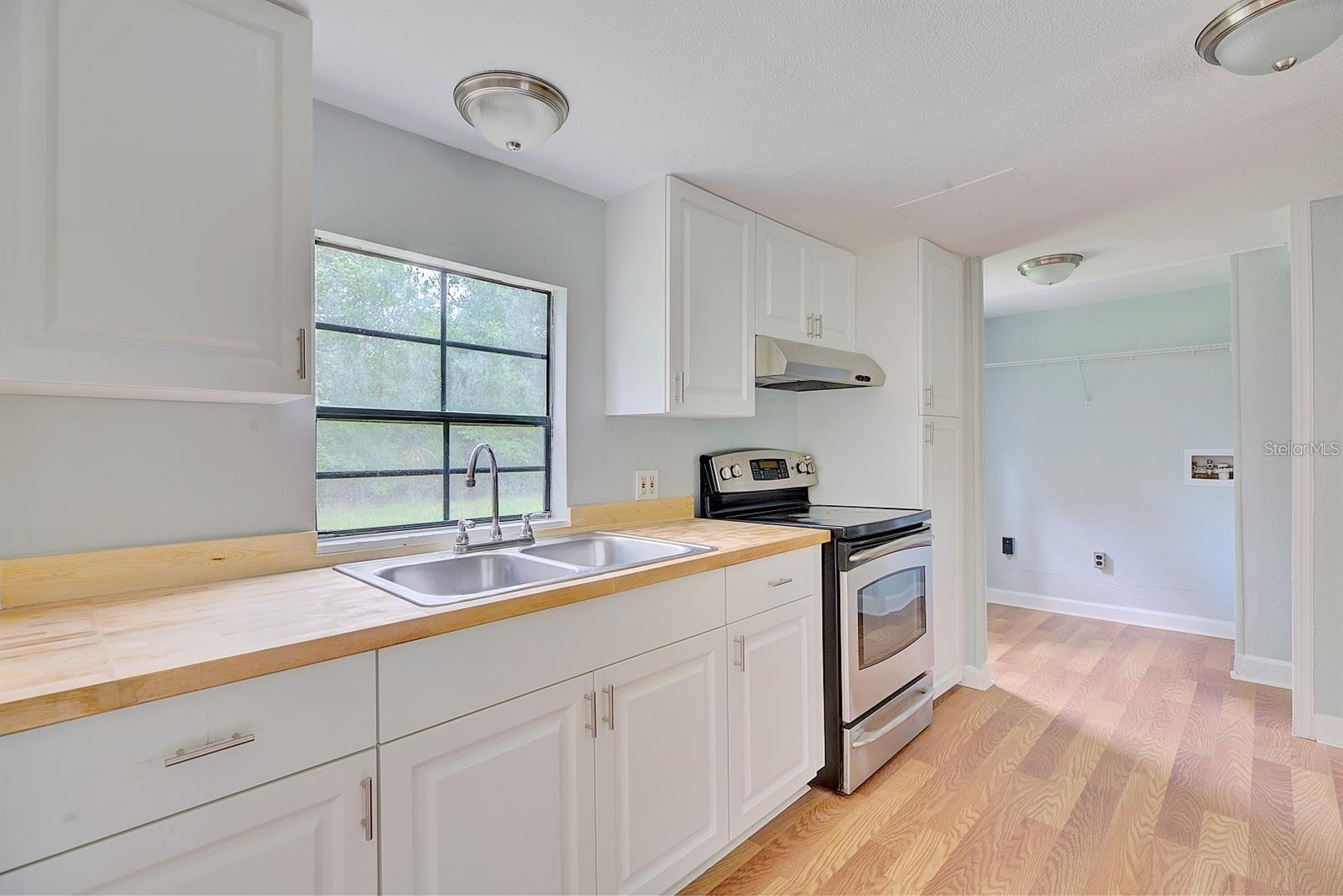 LEISURE ACRES UNIT 01 - Residential