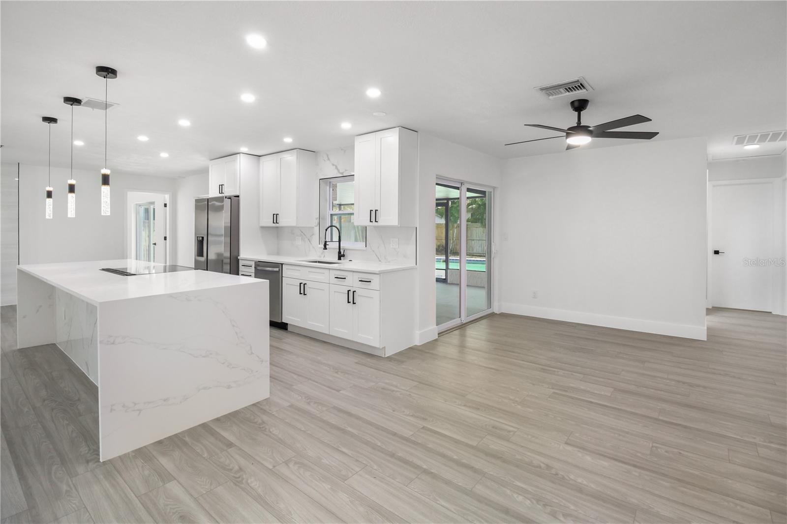 OAK PARK SUB-UNIT 4 - Residential