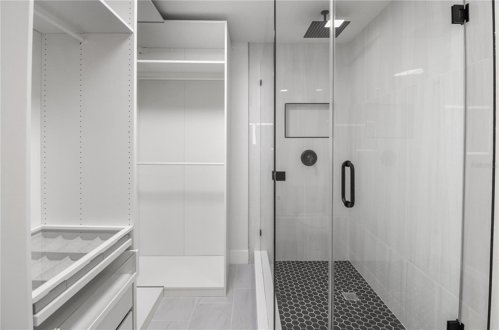 OAK PARK SUB-UNIT 4 - Residential