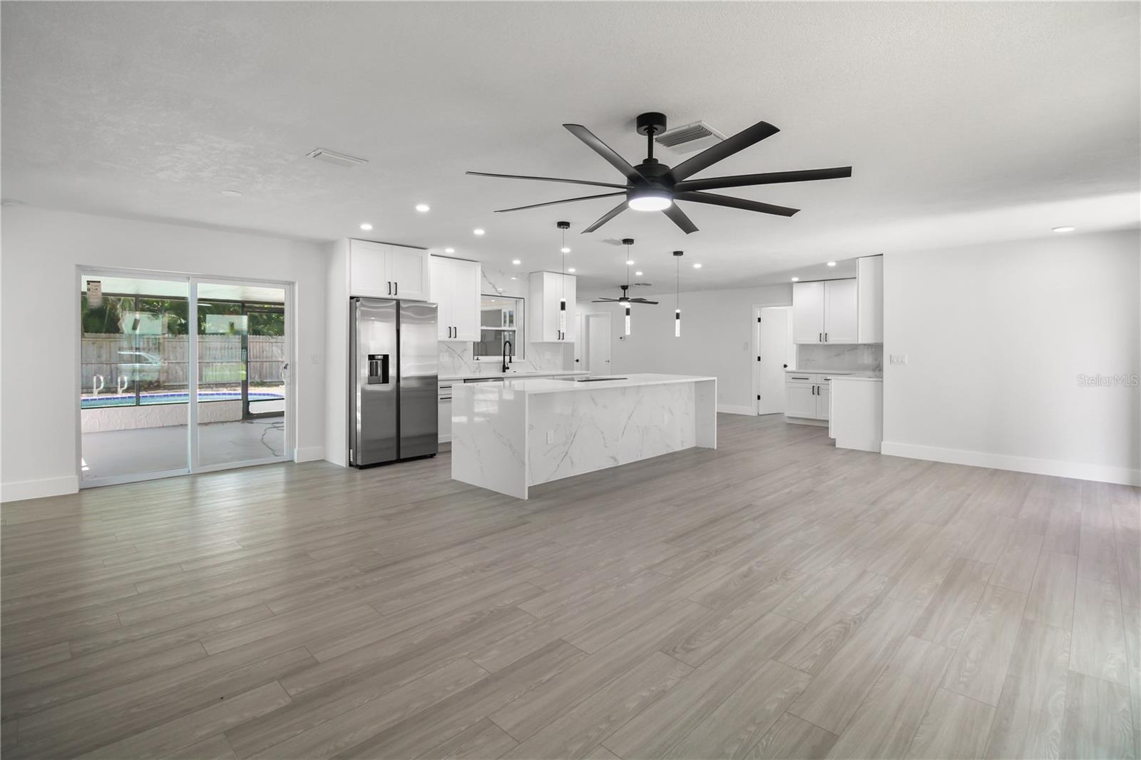 OAK PARK SUB-UNIT 4 - Residential