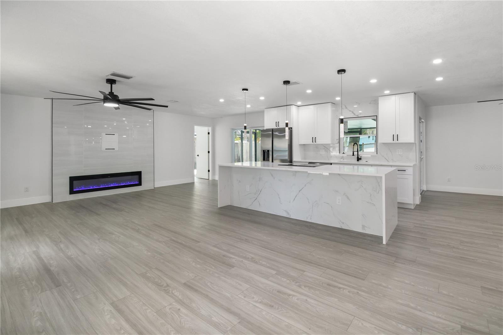 OAK PARK SUB-UNIT 4 - Residential