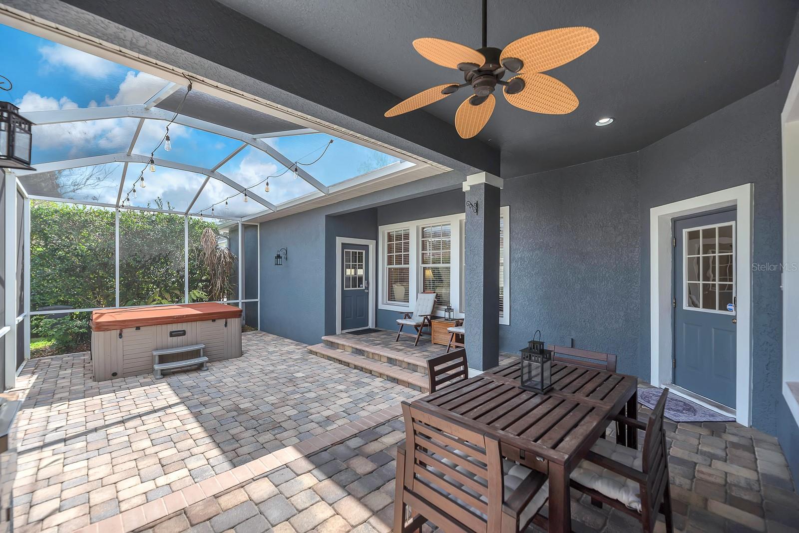 FISHHAWK RANCH TOWNCENTER PHAS - Residential