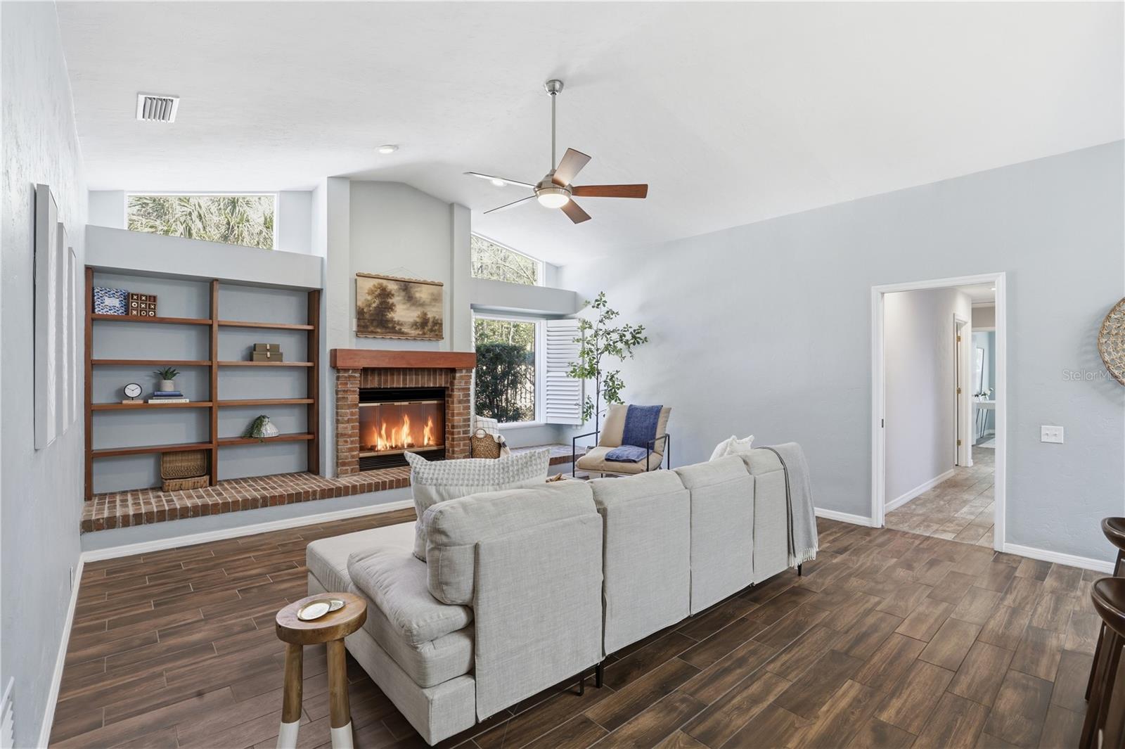 LANDMARK WOODS II - Residential