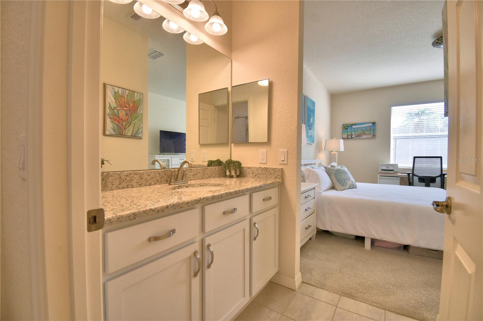 VIENNA SQUARE - Residential