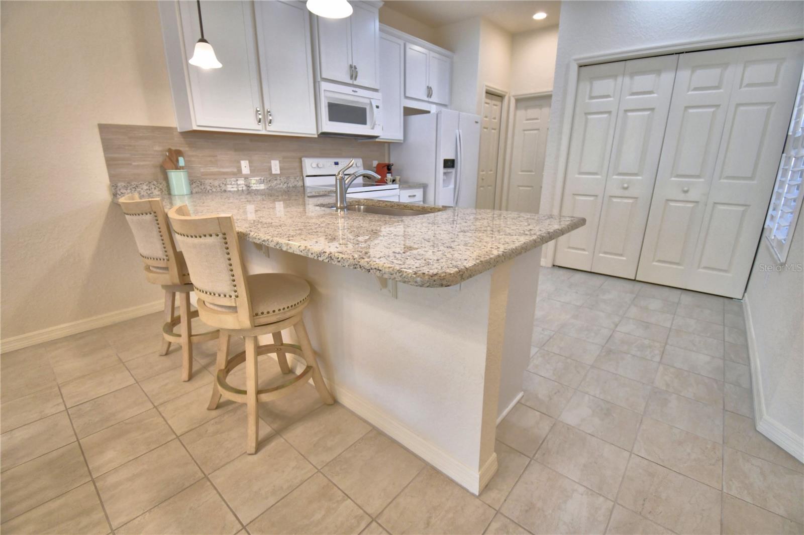 VIENNA SQUARE - Residential