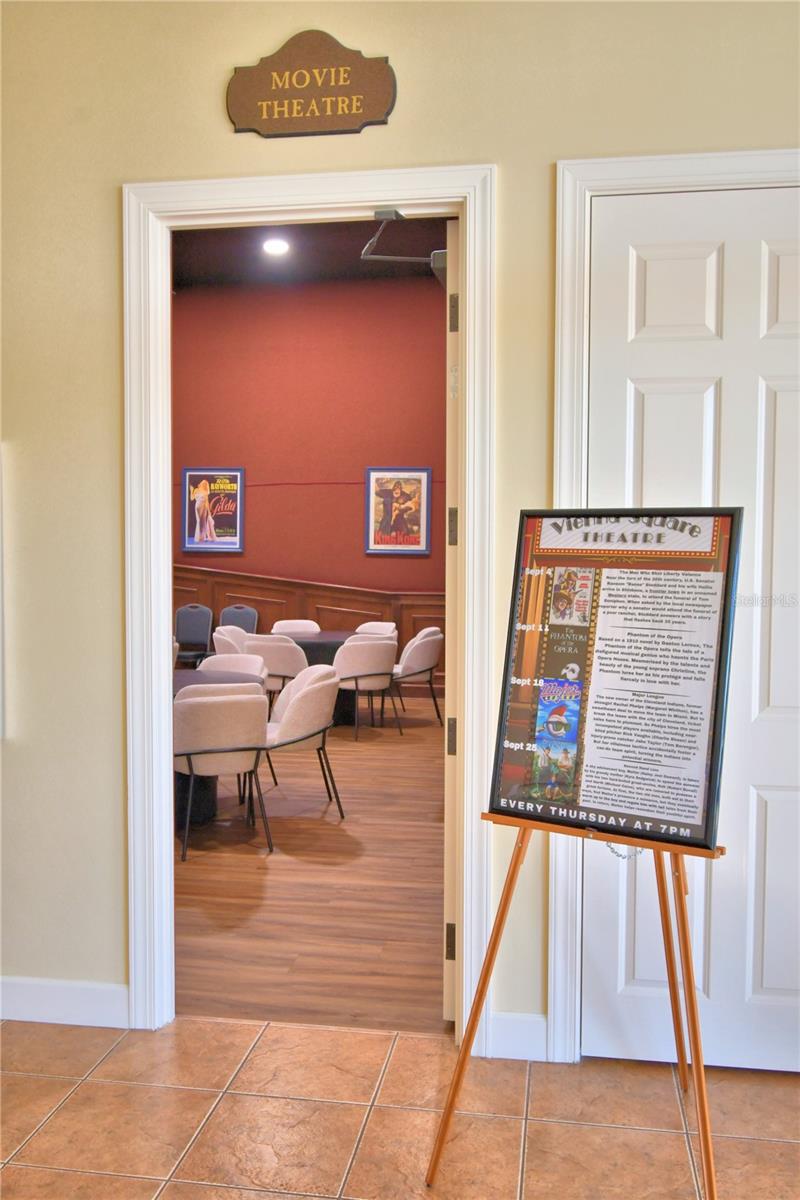 VIENNA SQUARE - Residential