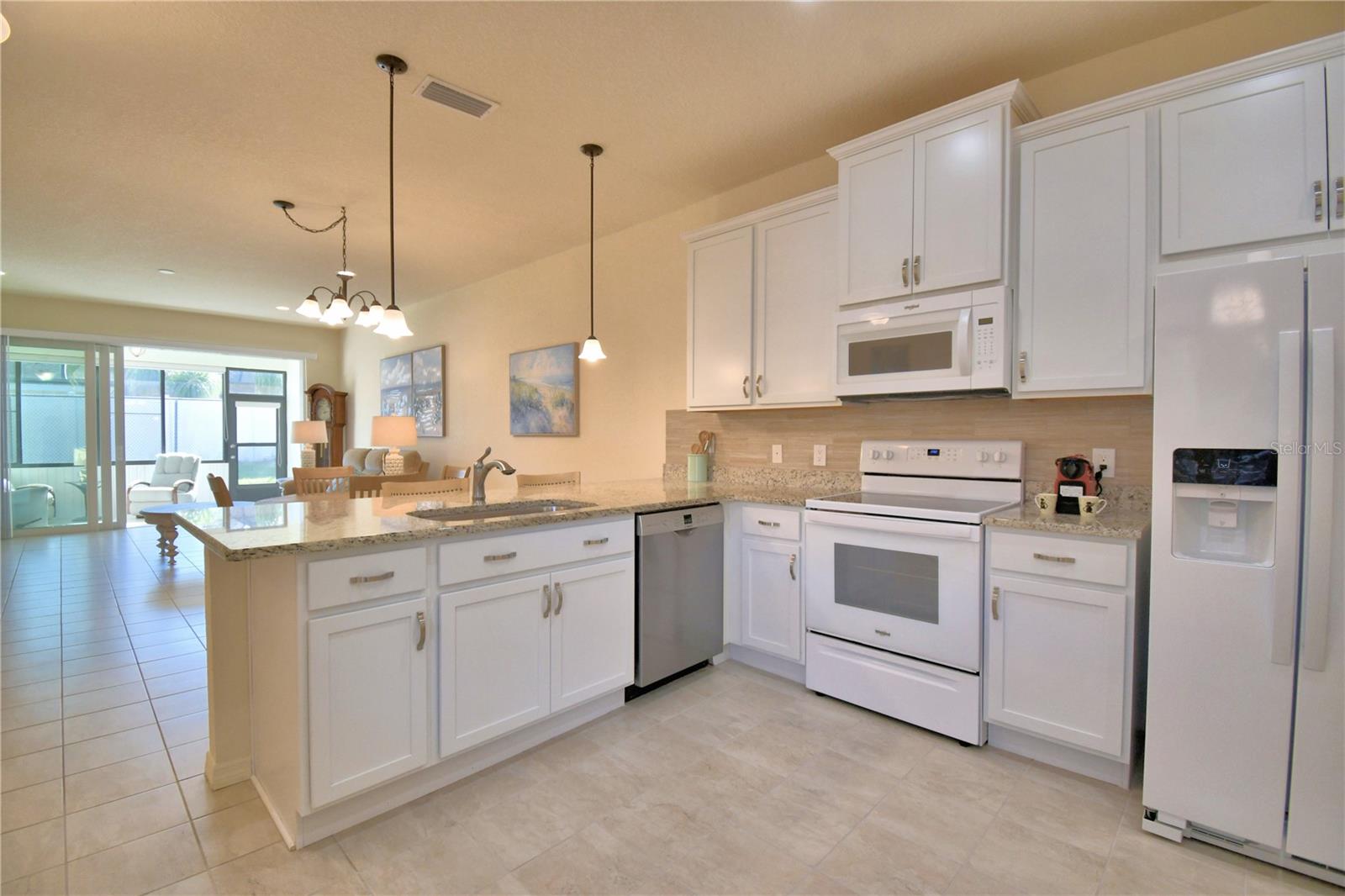 VIENNA SQUARE - Residential