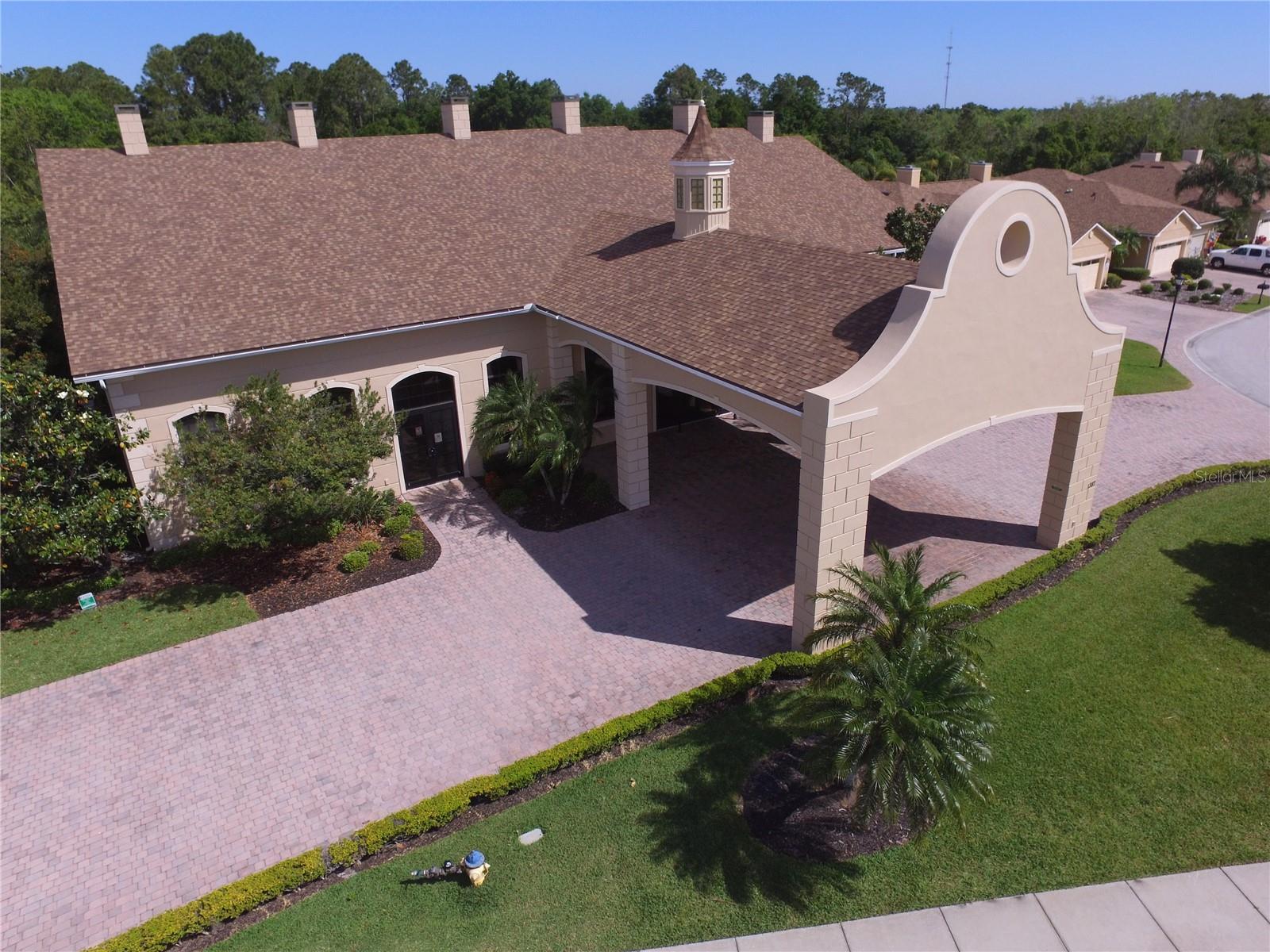 VIENNA SQUARE - Residential