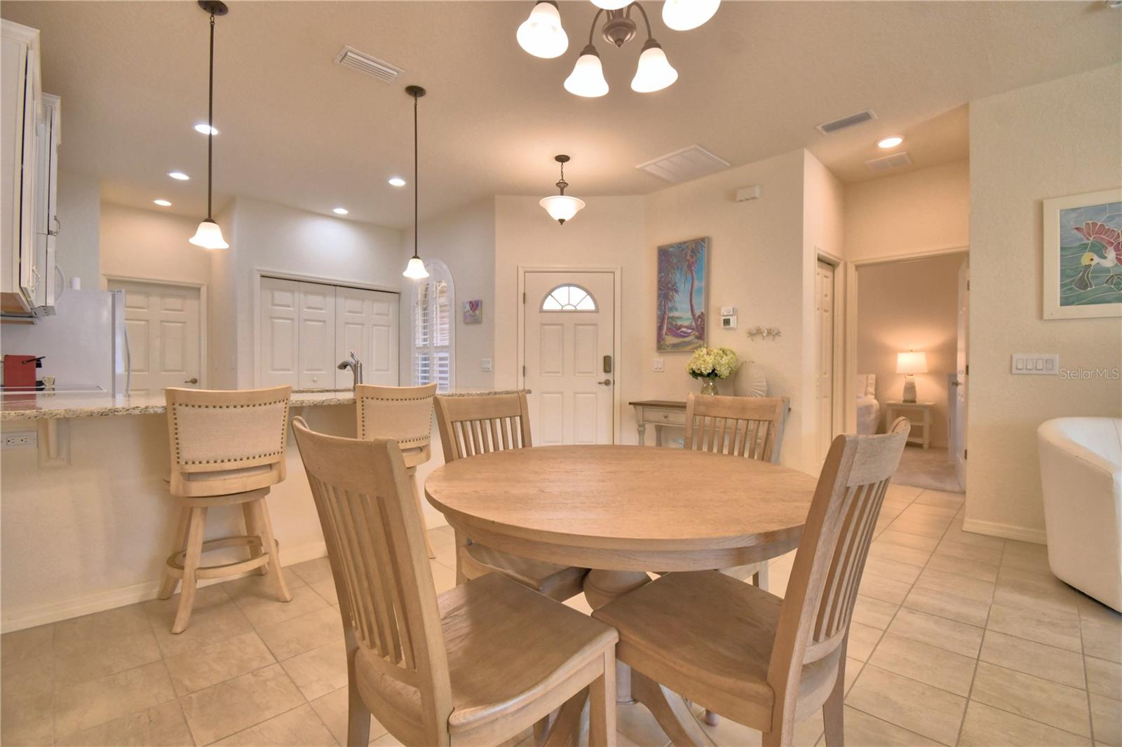 VIENNA SQUARE - Residential