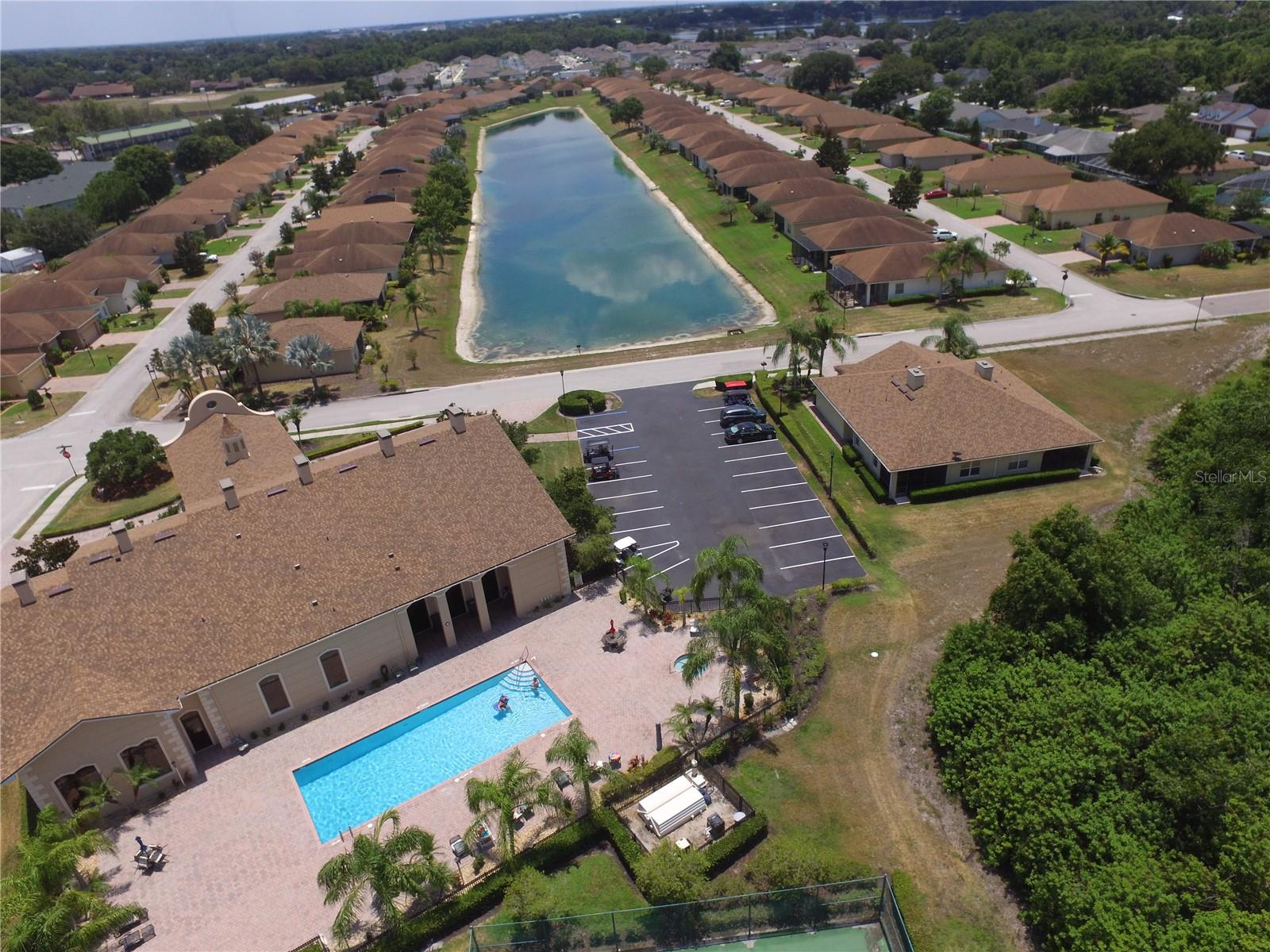 VIENNA SQUARE - Residential