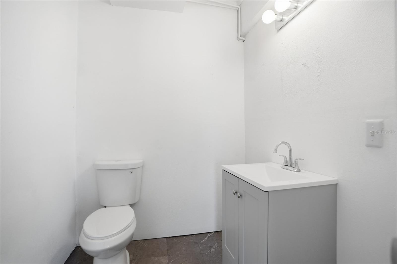 HERNANDO BEACH 12 - Residential