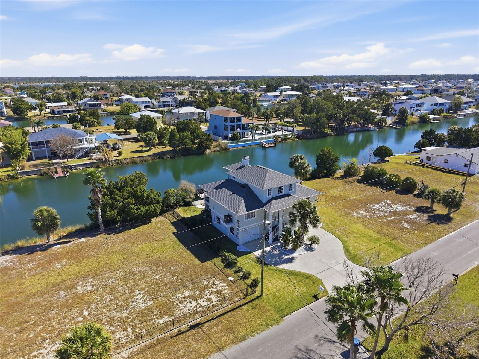 HERNANDO BEACH 12 - Residential