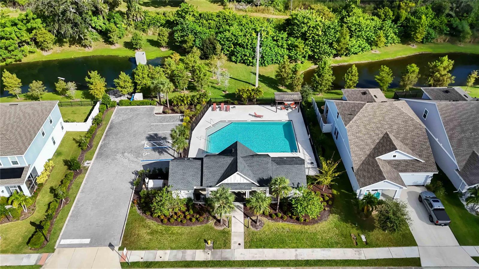 MOSS CREEK PH I - Residential