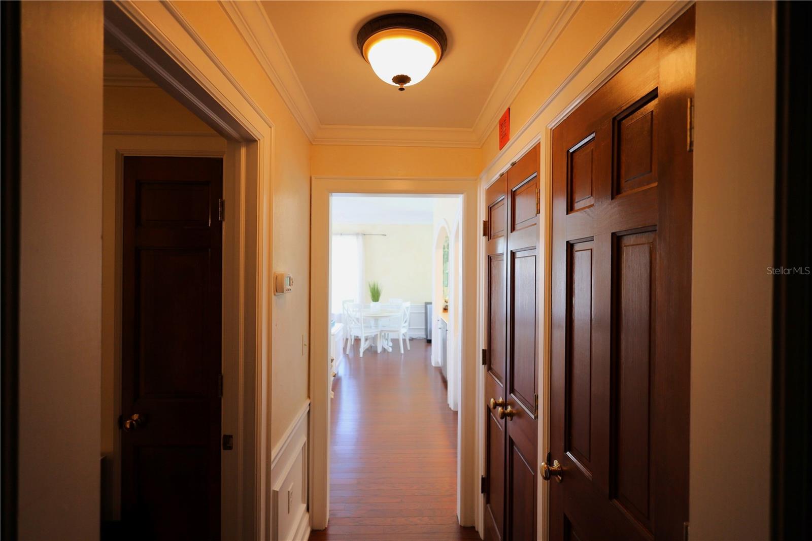 WINDSOR LODGE AT THE OAKS - Residential