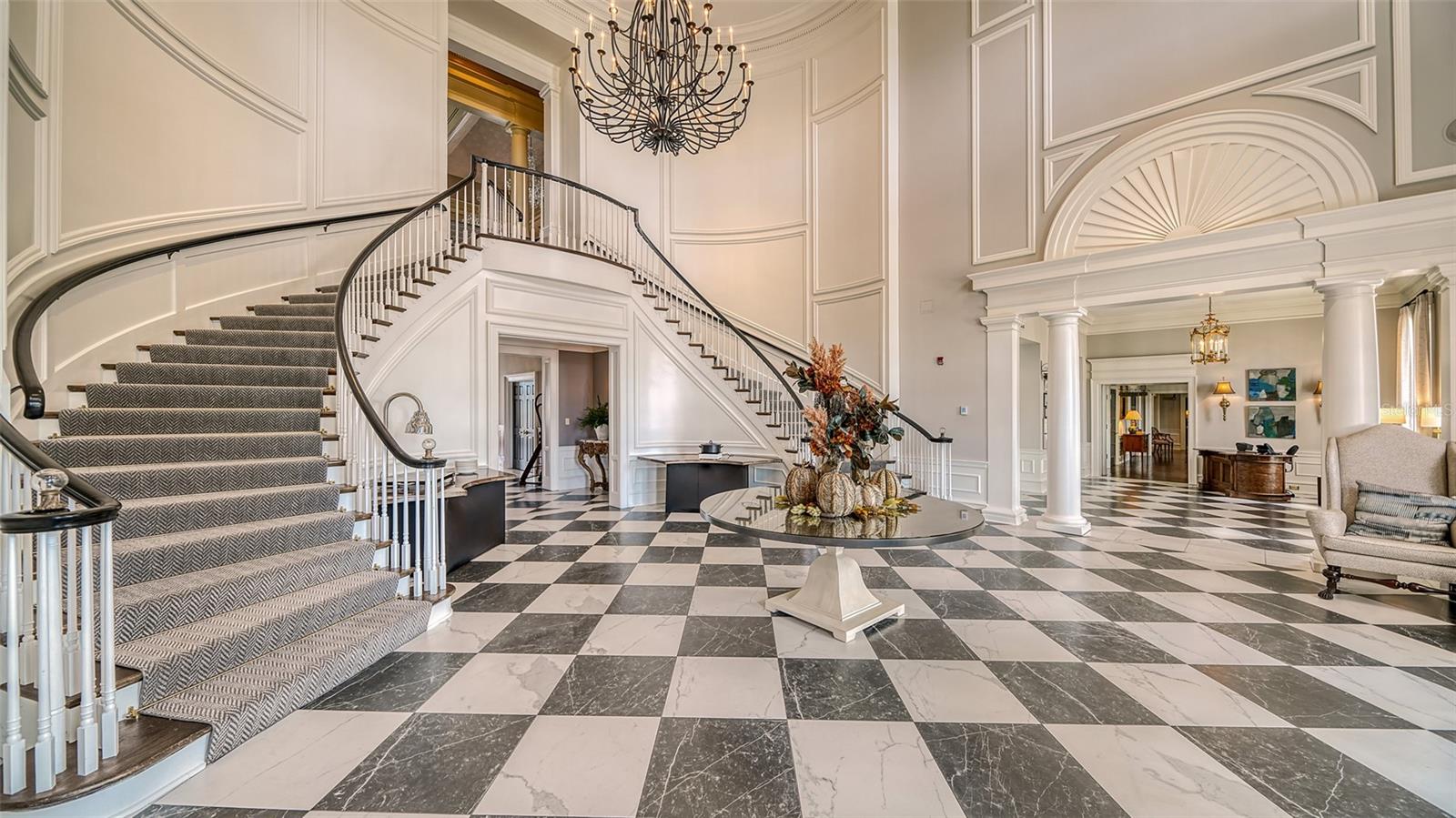 WINDSOR LODGE AT THE OAKS - Residential