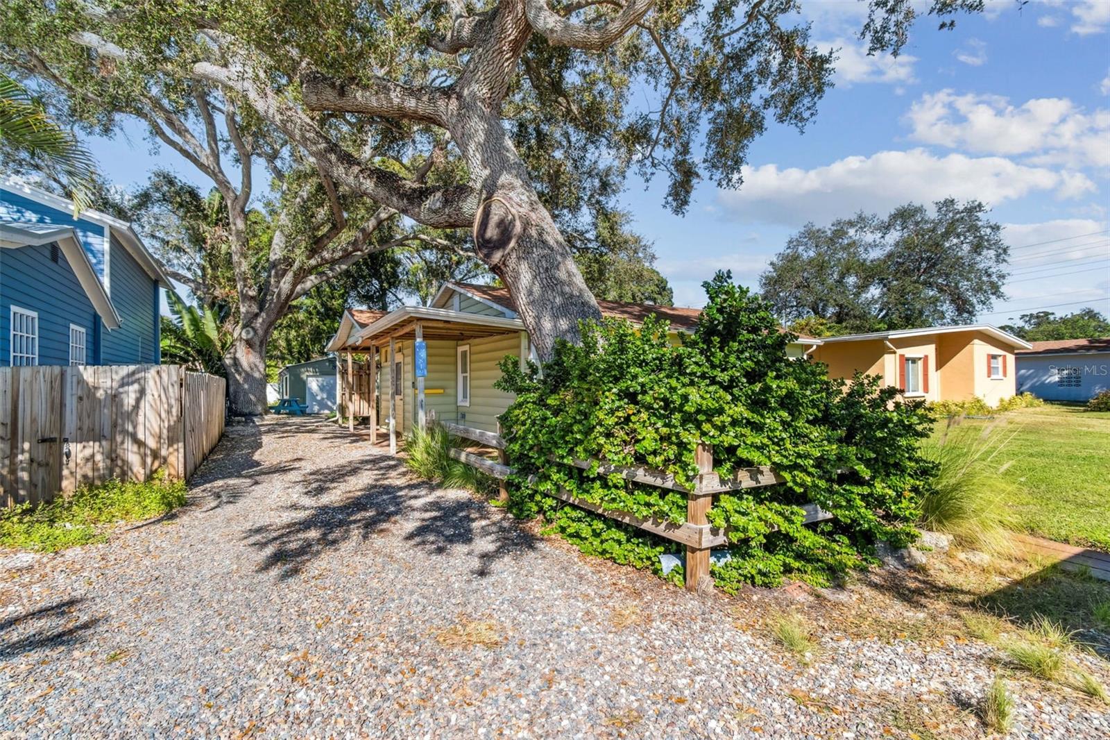 BAY VIEW PARK SEC P - Residential