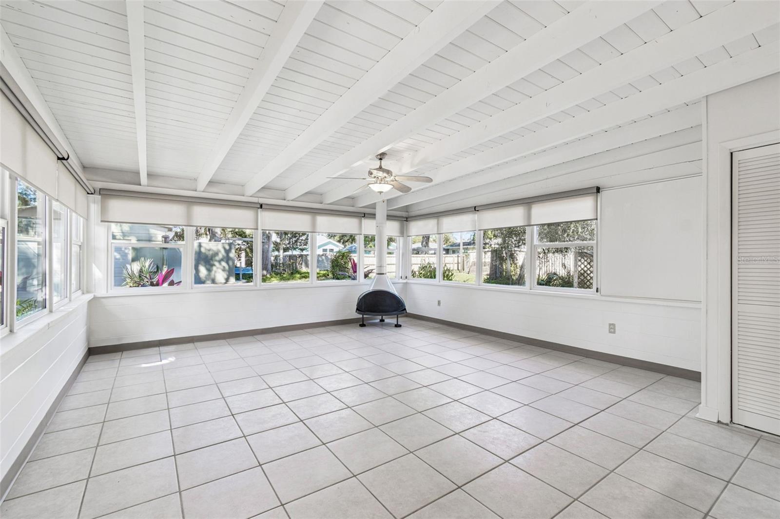 BAY VIEW PARK SEC P - Residential