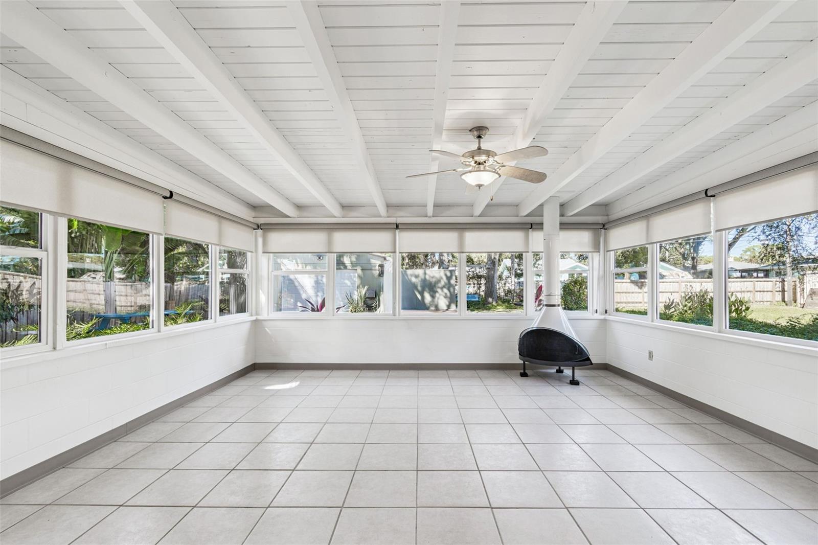 BAY VIEW PARK SEC P - Residential