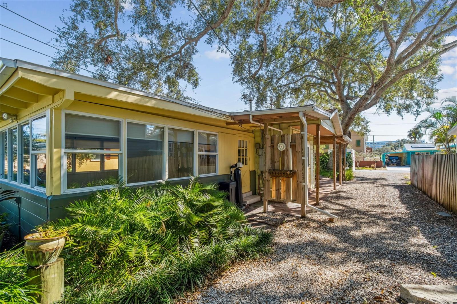 BAY VIEW PARK SEC P - Residential