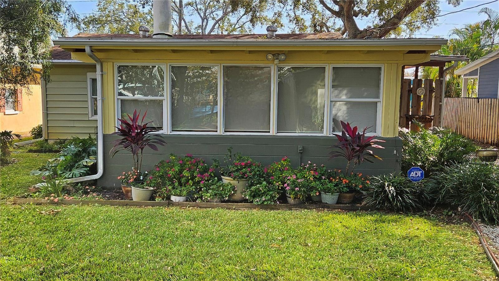 BAY VIEW PARK SEC P - Residential