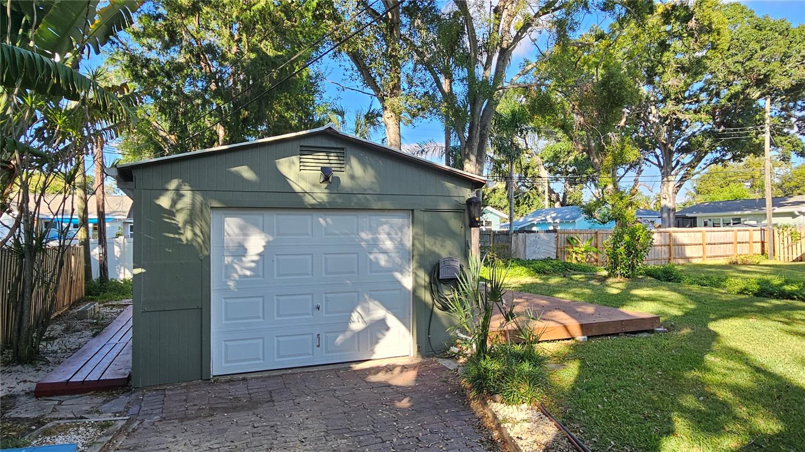 BAY VIEW PARK SEC P - Residential