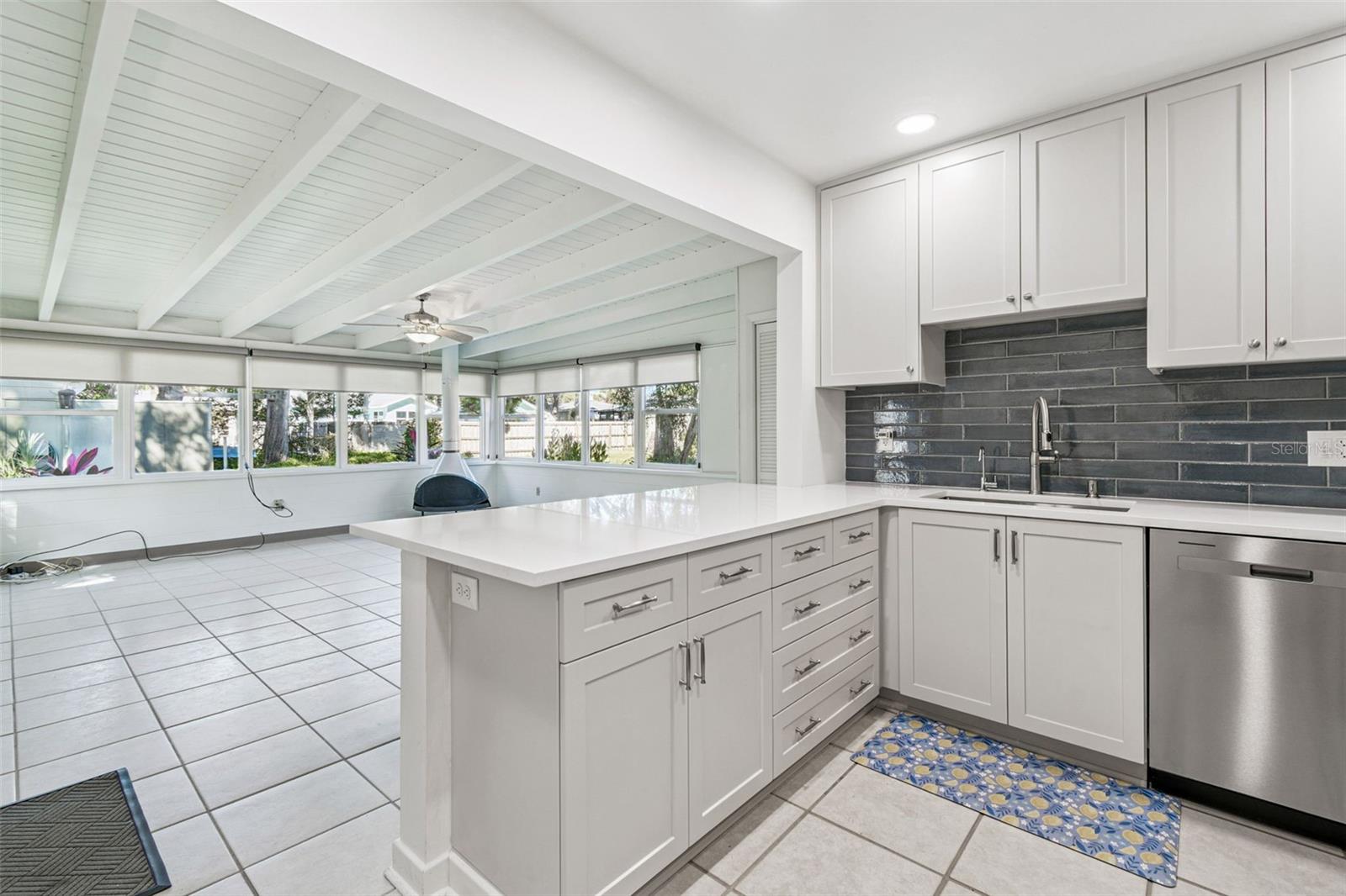 BAY VIEW PARK SEC P - Residential