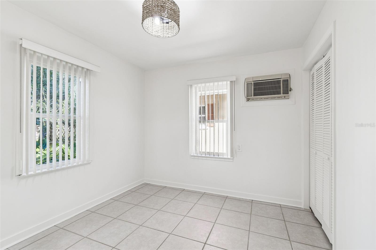 BAY VIEW PARK SEC P - Residential