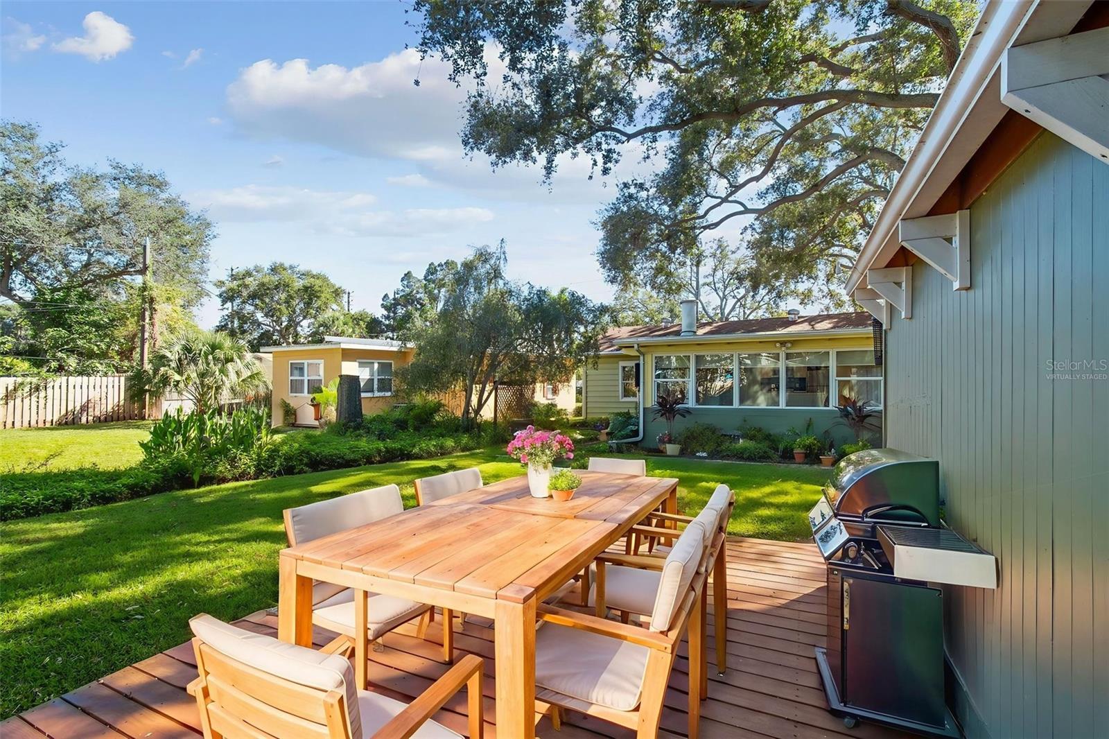 BAY VIEW PARK SEC P - Residential