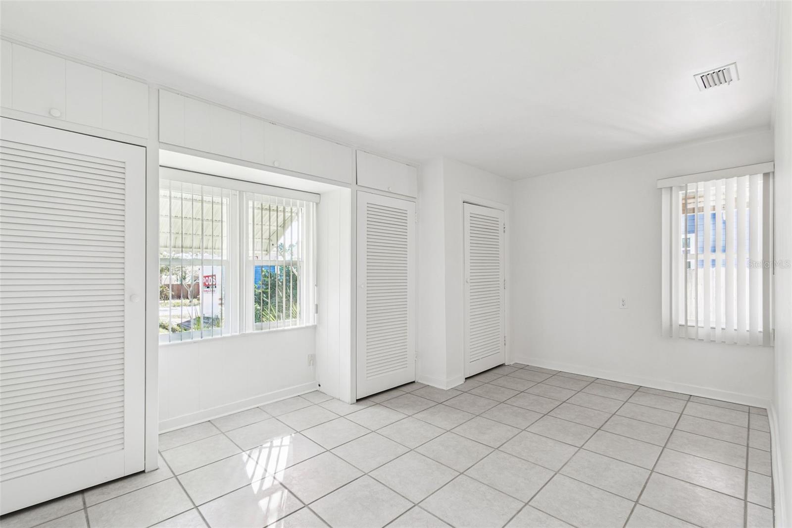 BAY VIEW PARK SEC P - Residential