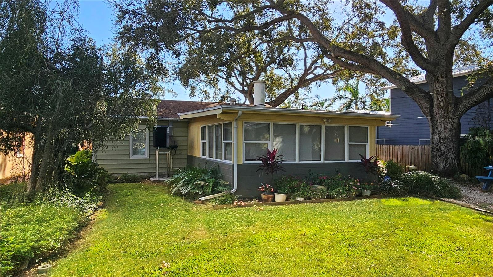 BAY VIEW PARK SEC P - Residential