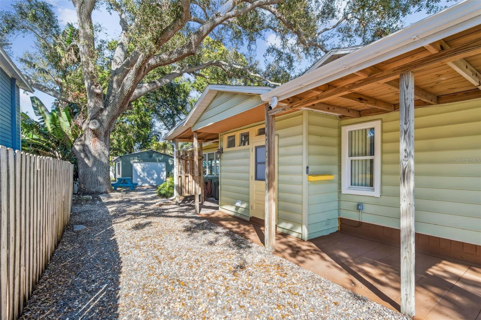 BAY VIEW PARK SEC P - Residential