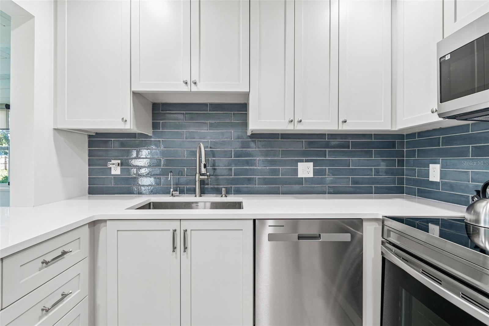 BAY VIEW PARK SEC P - Residential