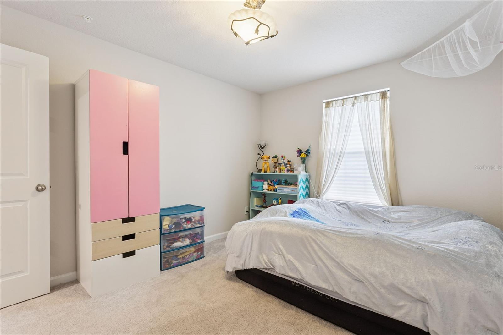 HOLDEN RIDGE TOWNHOMES - Residential