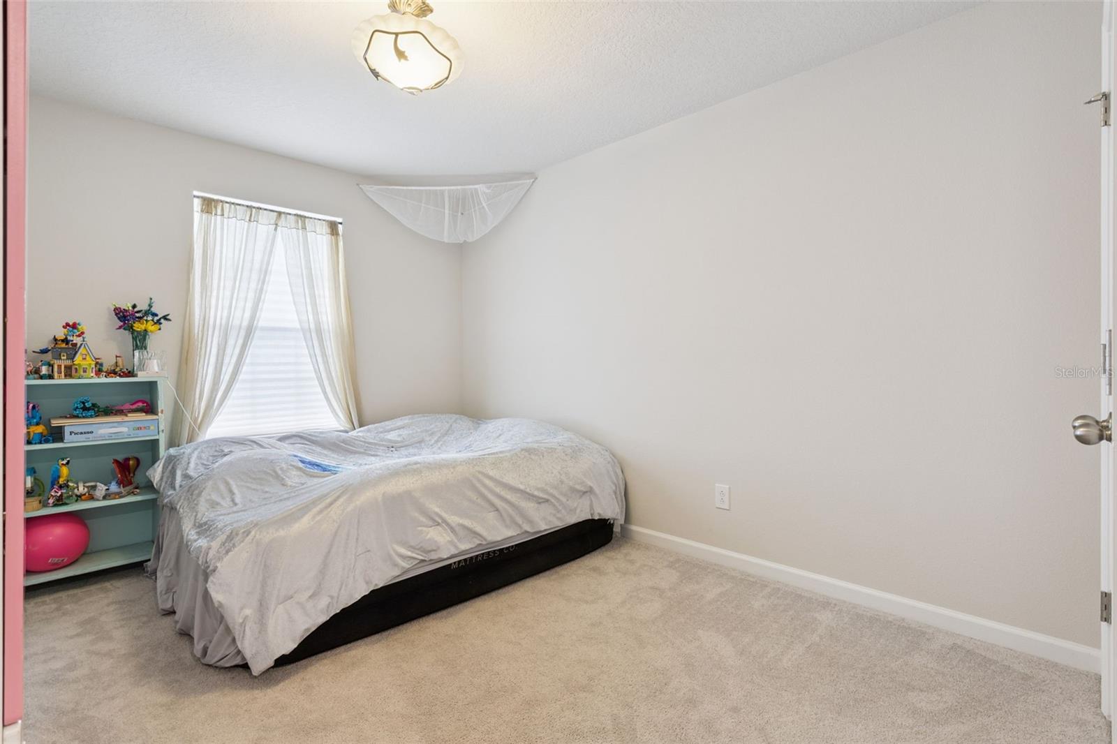 HOLDEN RIDGE TOWNHOMES - Residential