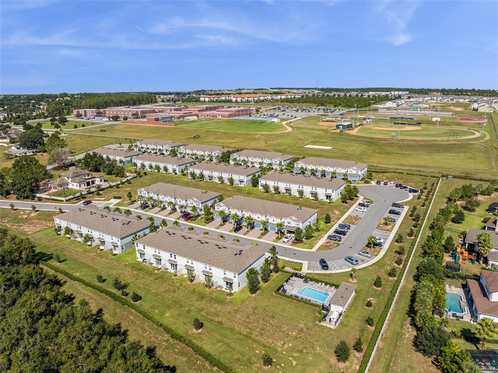 HOLDEN RIDGE TOWNHOMES - Residential