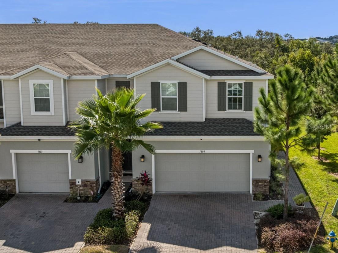 HOLDEN RIDGE TOWNHOMES - Residential