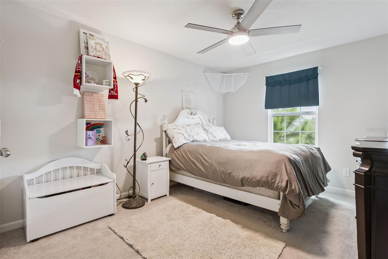 HOLDEN RIDGE TOWNHOMES - Residential