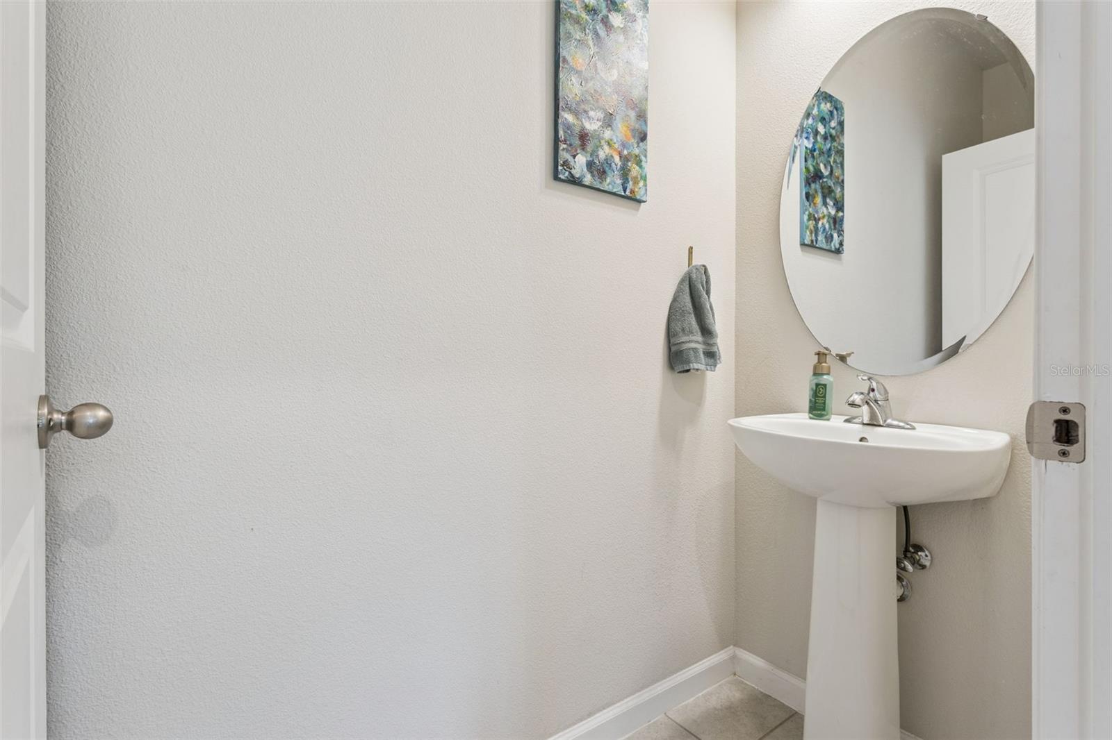 HOLDEN RIDGE TOWNHOMES - Residential