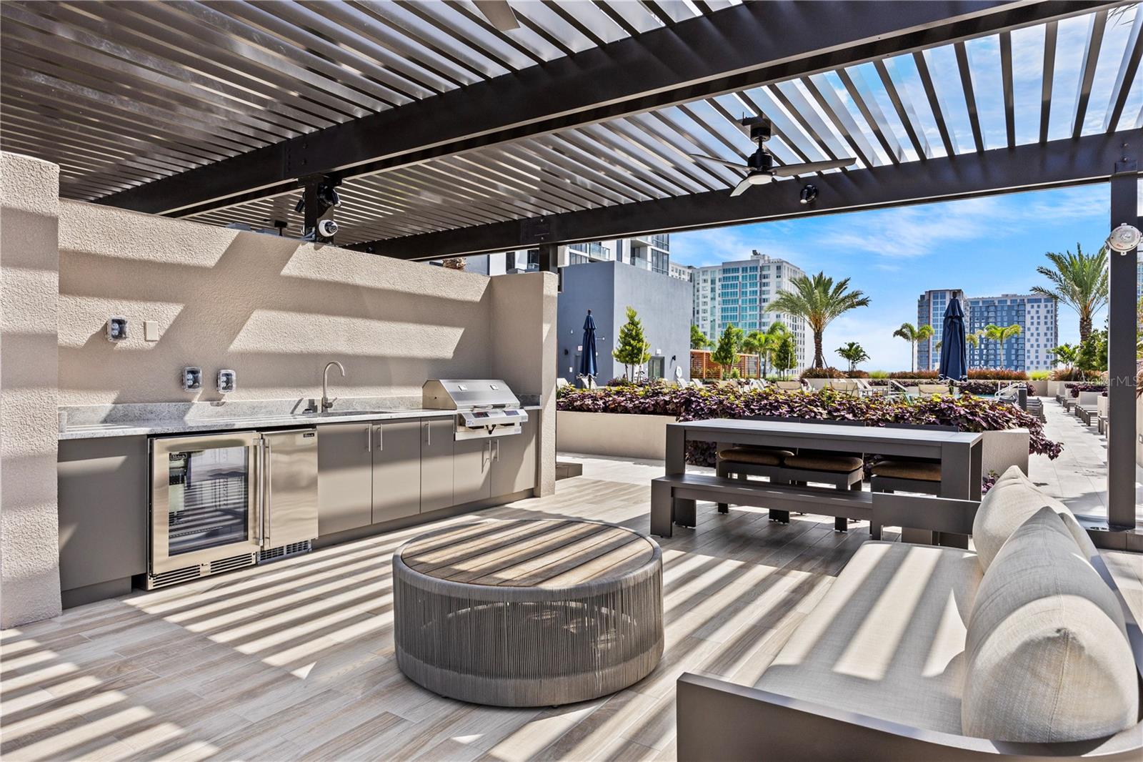 CLARKE'S SUB - AER TAMPA - Residential Lease