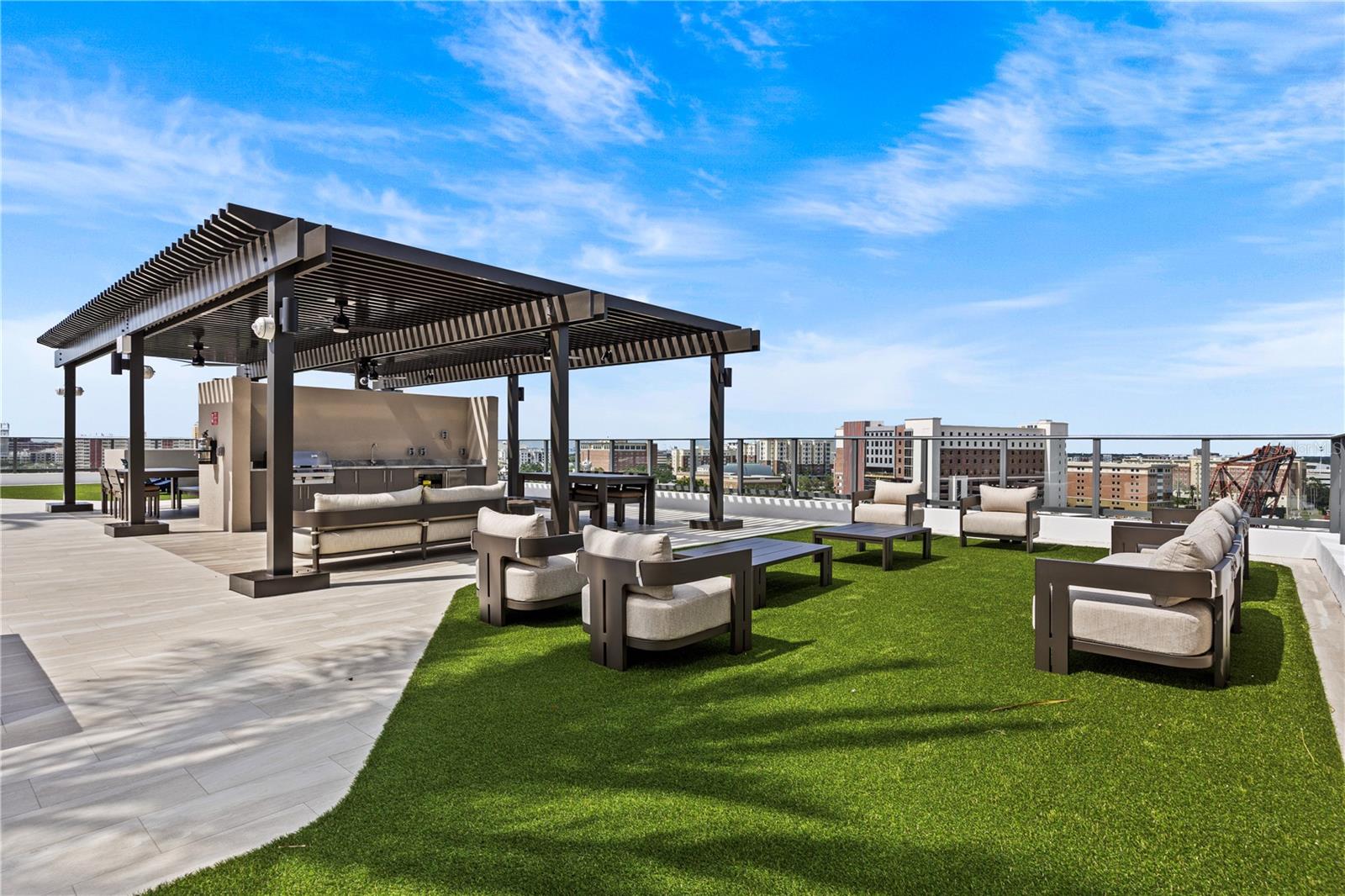 CLARKE'S SUB - AER TAMPA - Residential Lease