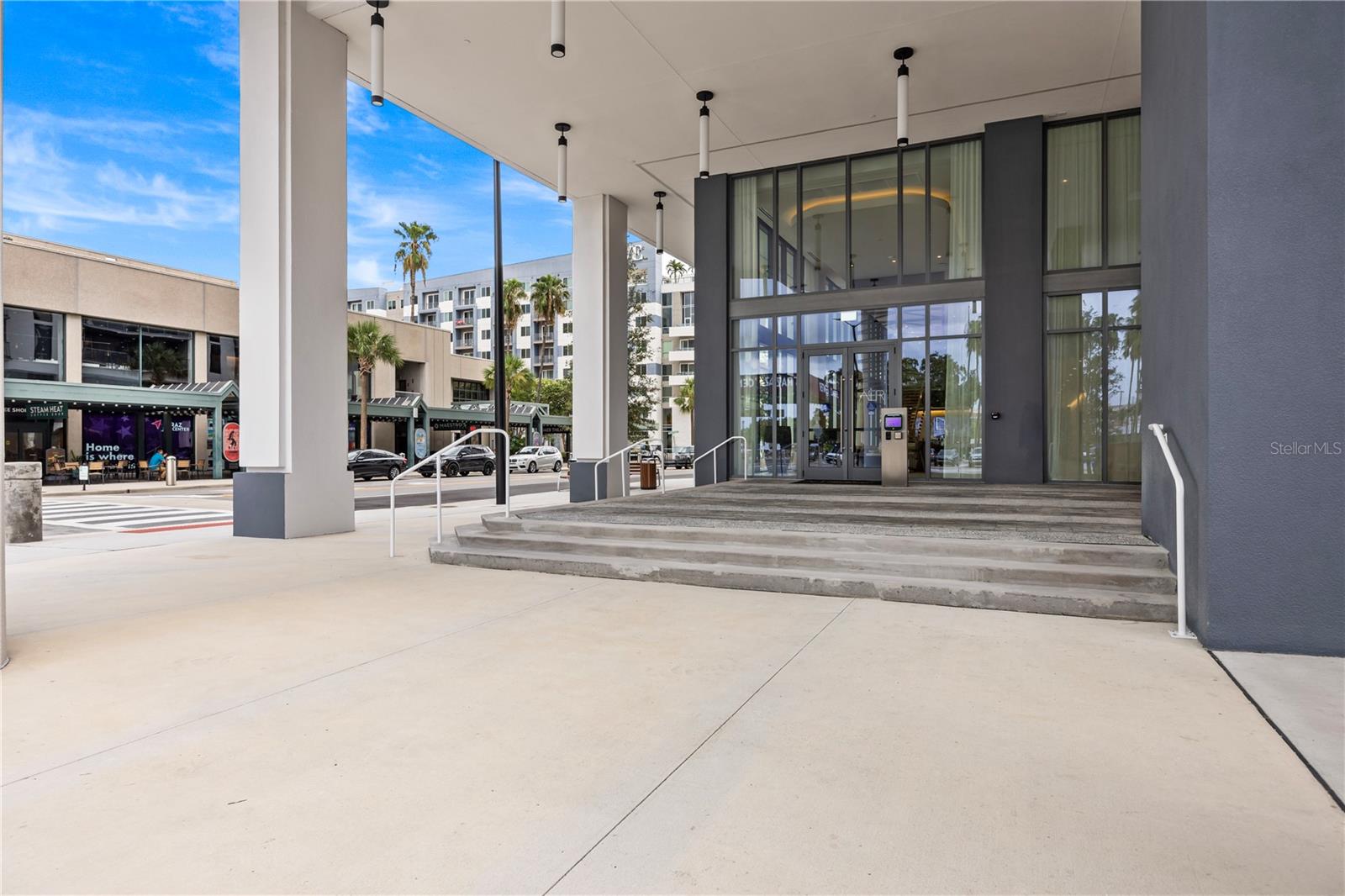 CLARKE'S SUB - AER TAMPA - Residential Lease