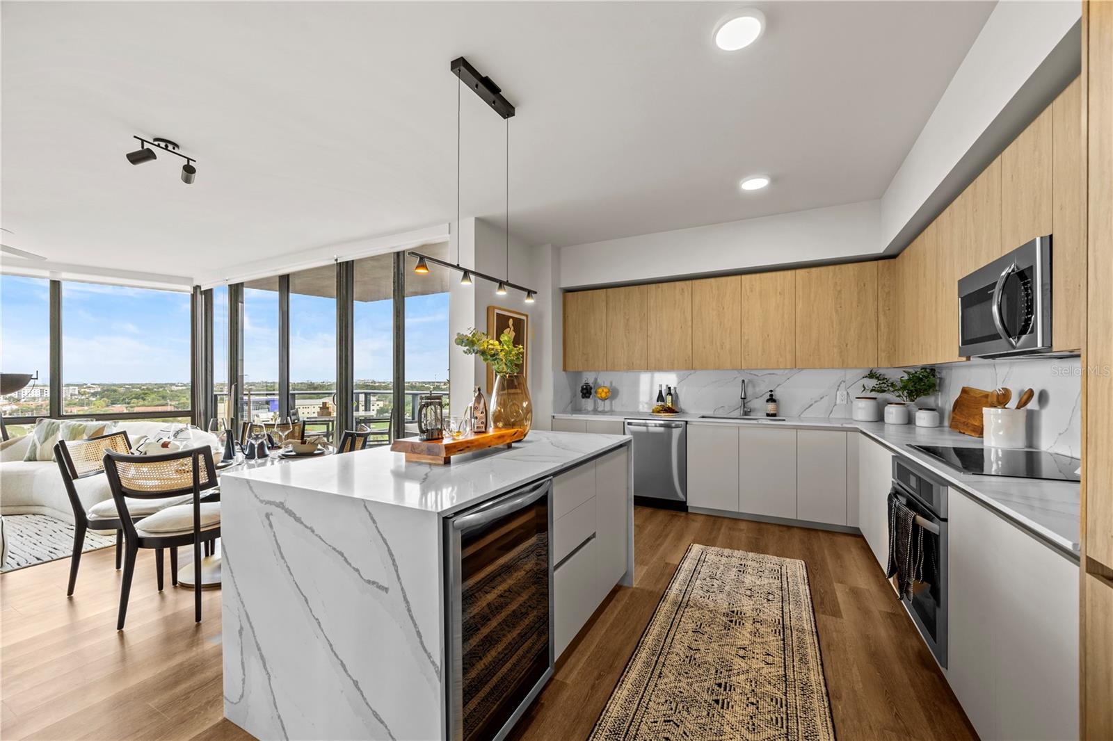 CLARKE'S SUB - AER TAMPA - Residential Lease