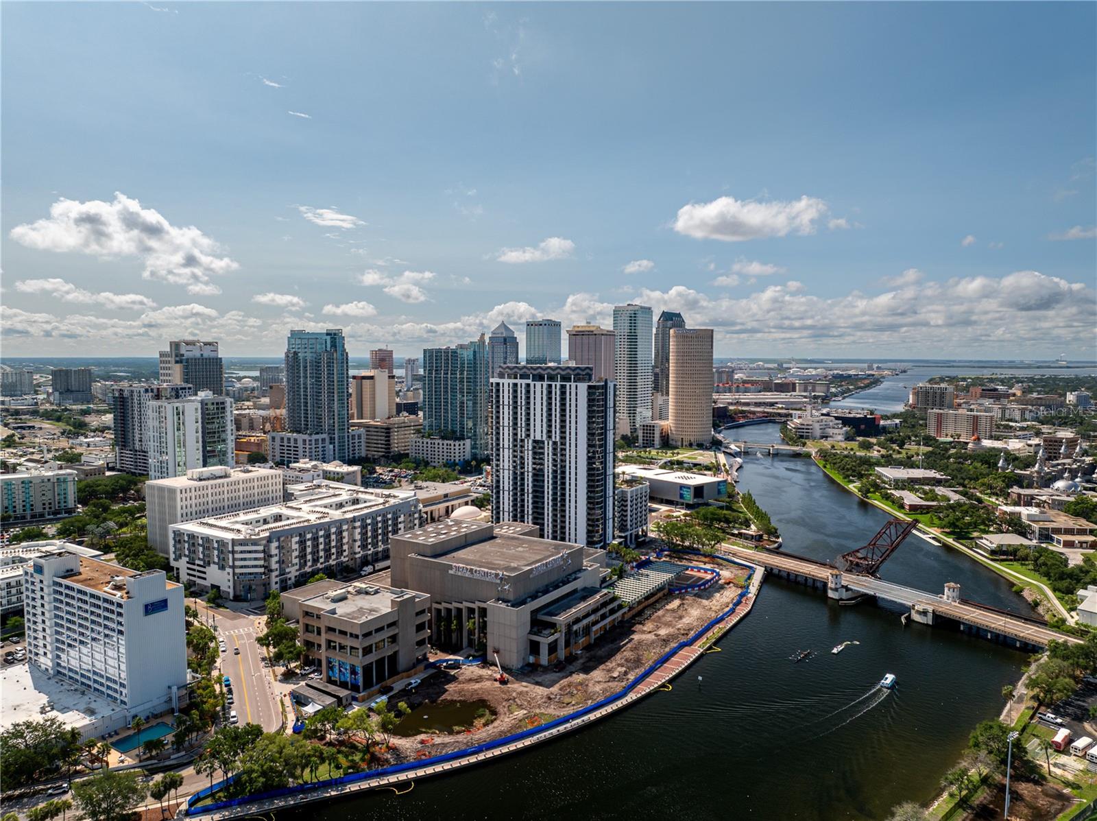 CLARKE'S SUB - AER TAMPA - Residential Lease