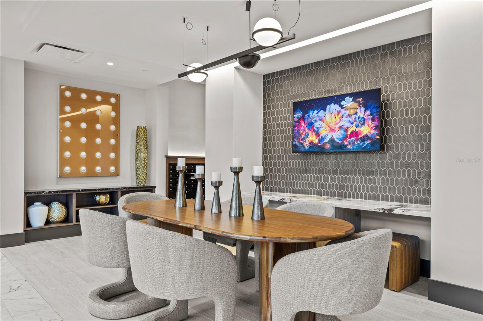 CLARKE'S SUB - AER TAMPA - Residential Lease