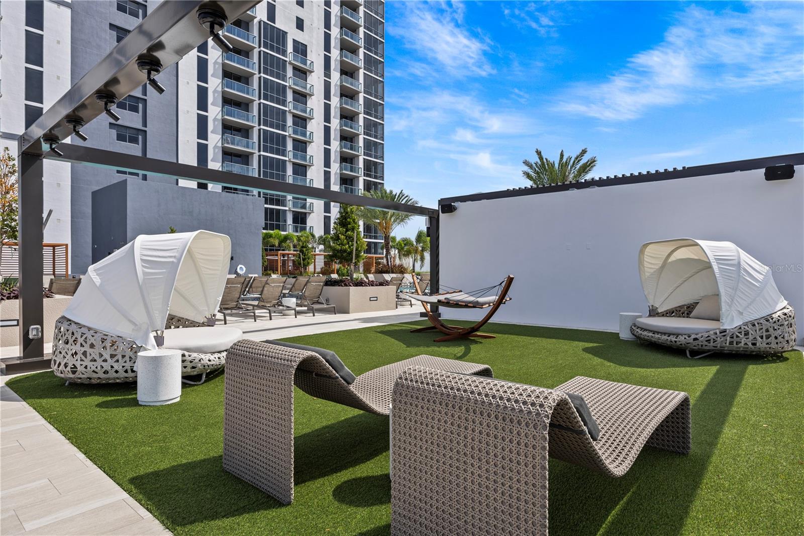CLARKE'S SUB - AER TAMPA - Residential Lease