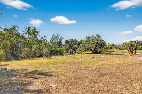 326 USEPPA IS, CAPTIVA, FL 33924 - Image ccd5594d8a71982b3f662815f142c1e1/359791364