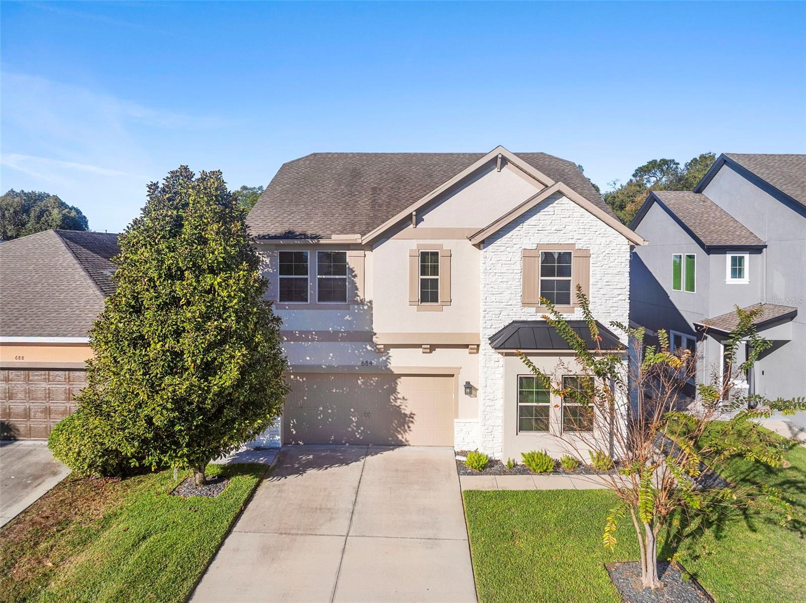 SEVEN OAKS - Residential