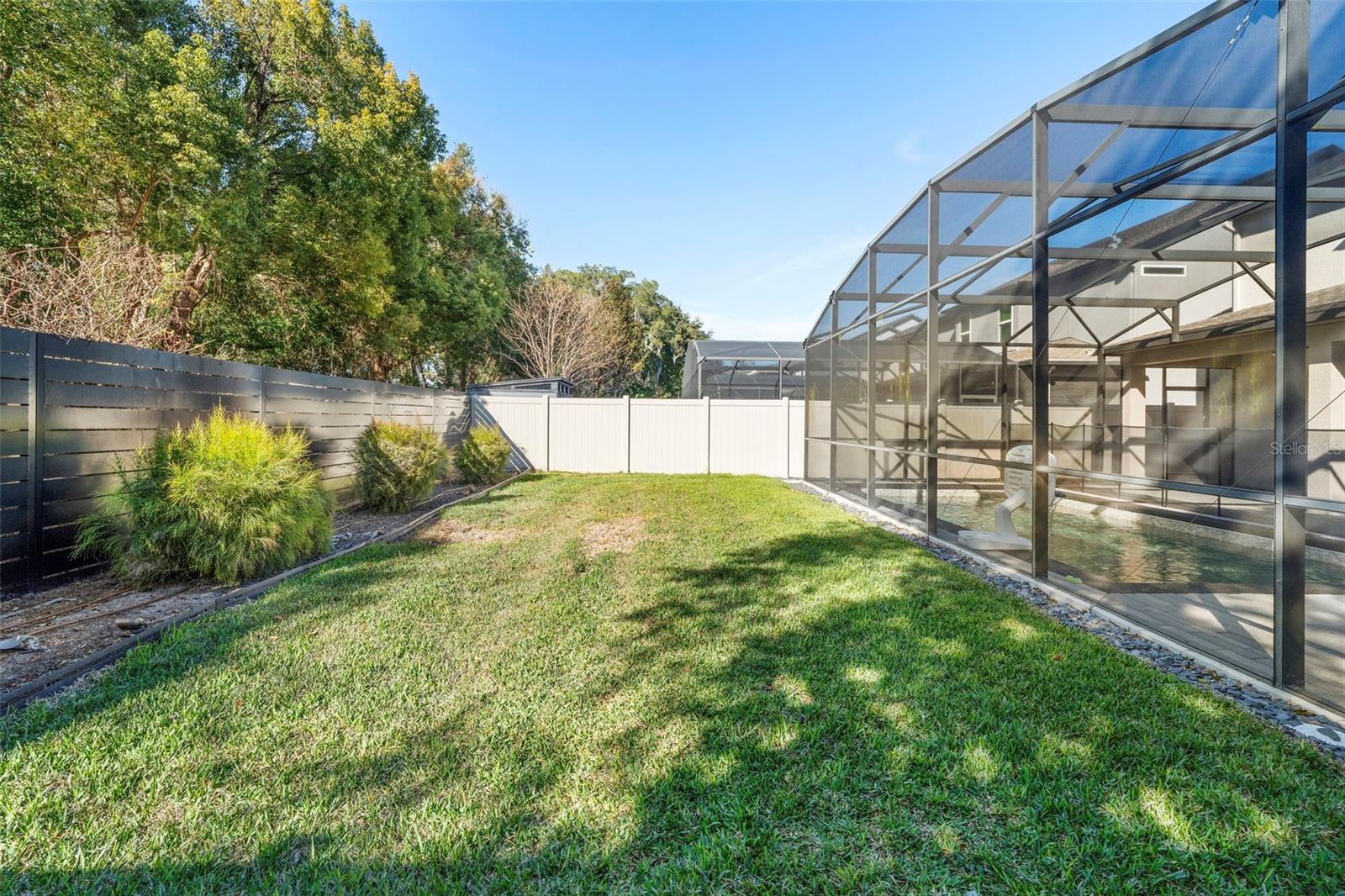 SEVEN OAKS - Residential