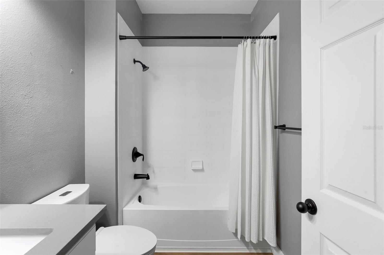 SEVEN OAKS - Residential